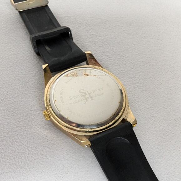 Steve Harvey Celebrity Edition Men's Watch | Classic Style Silicone Band - Picture 3 of 4